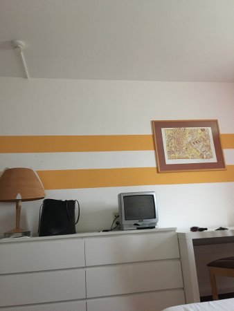Lenas West Hotel